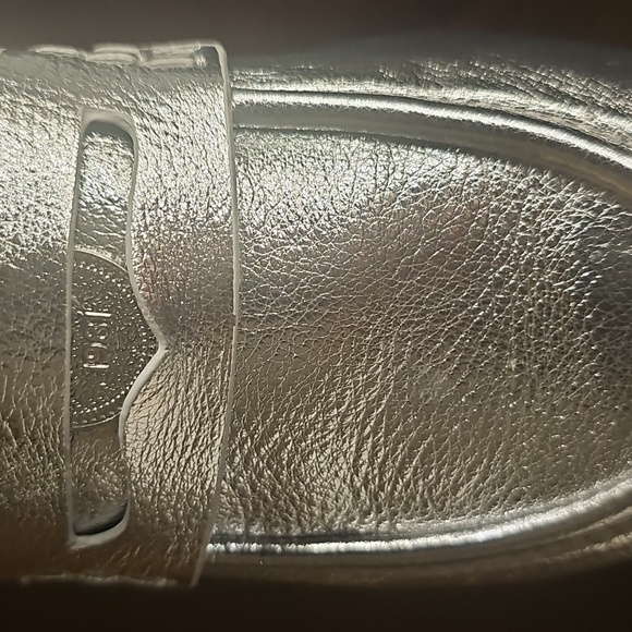 Chinese Laundry Porter Silver Metallic Womens Loafer - Picture 3 of 10
